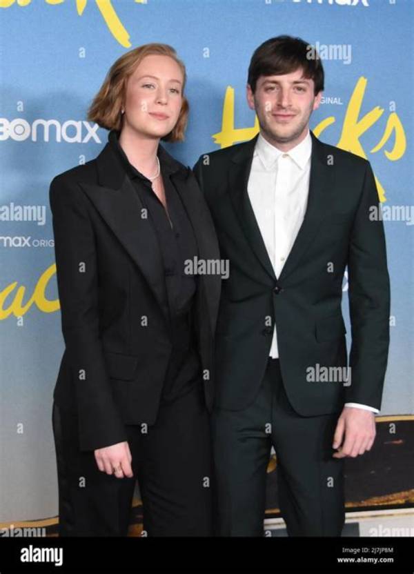 Hannah Einbinder and Alex Edelman: a Deep Dive into Their Lives and Careers