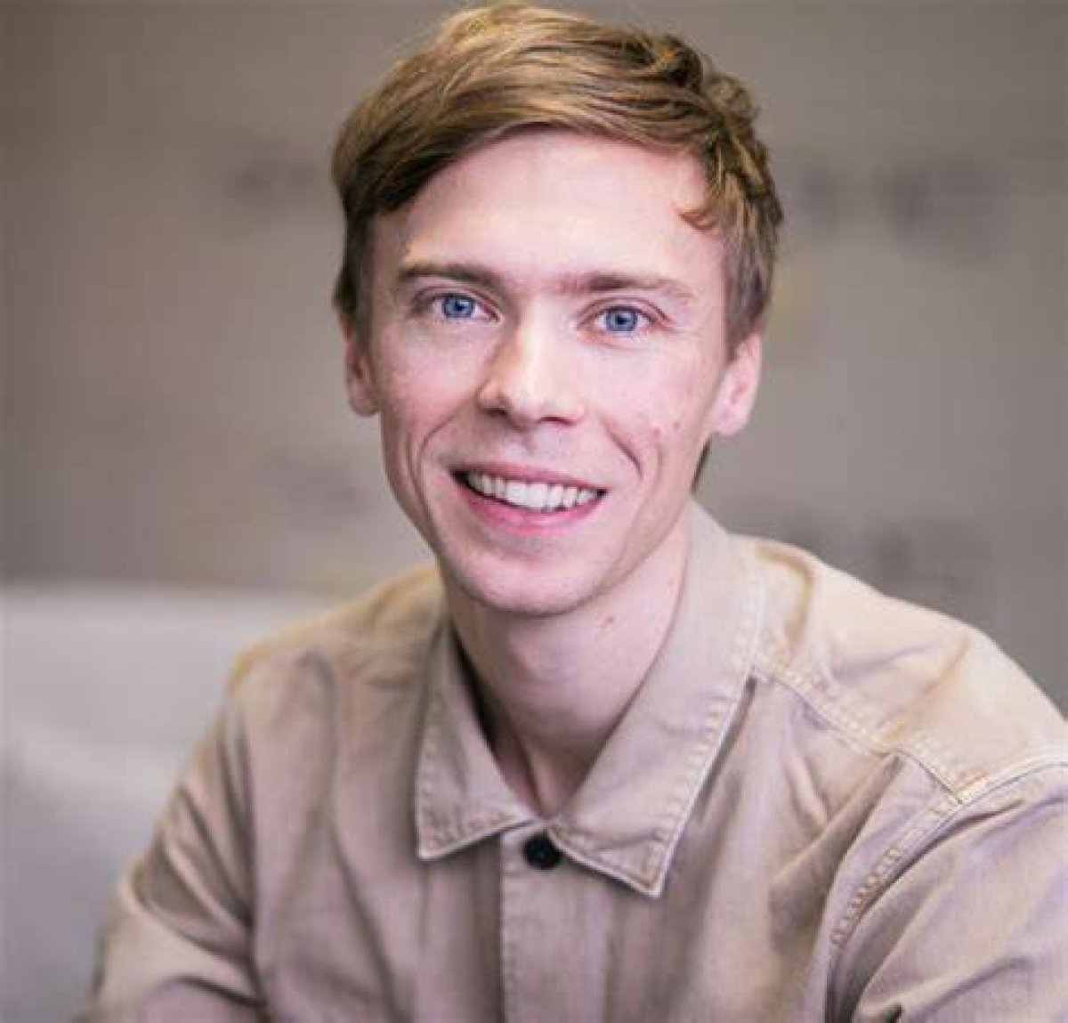 Thomas Alwyn: the Rising Star in the World of Film
